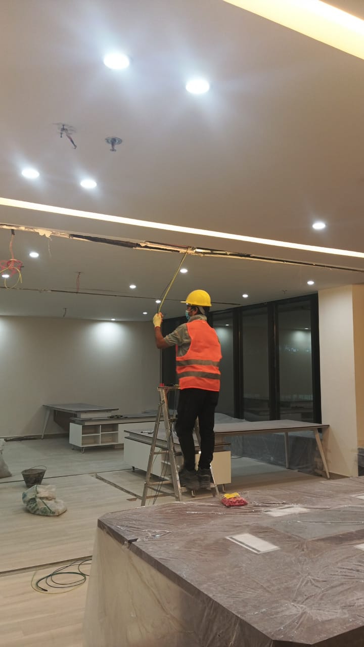 Office fit-out Riyadh construction process - Hanwha project painting