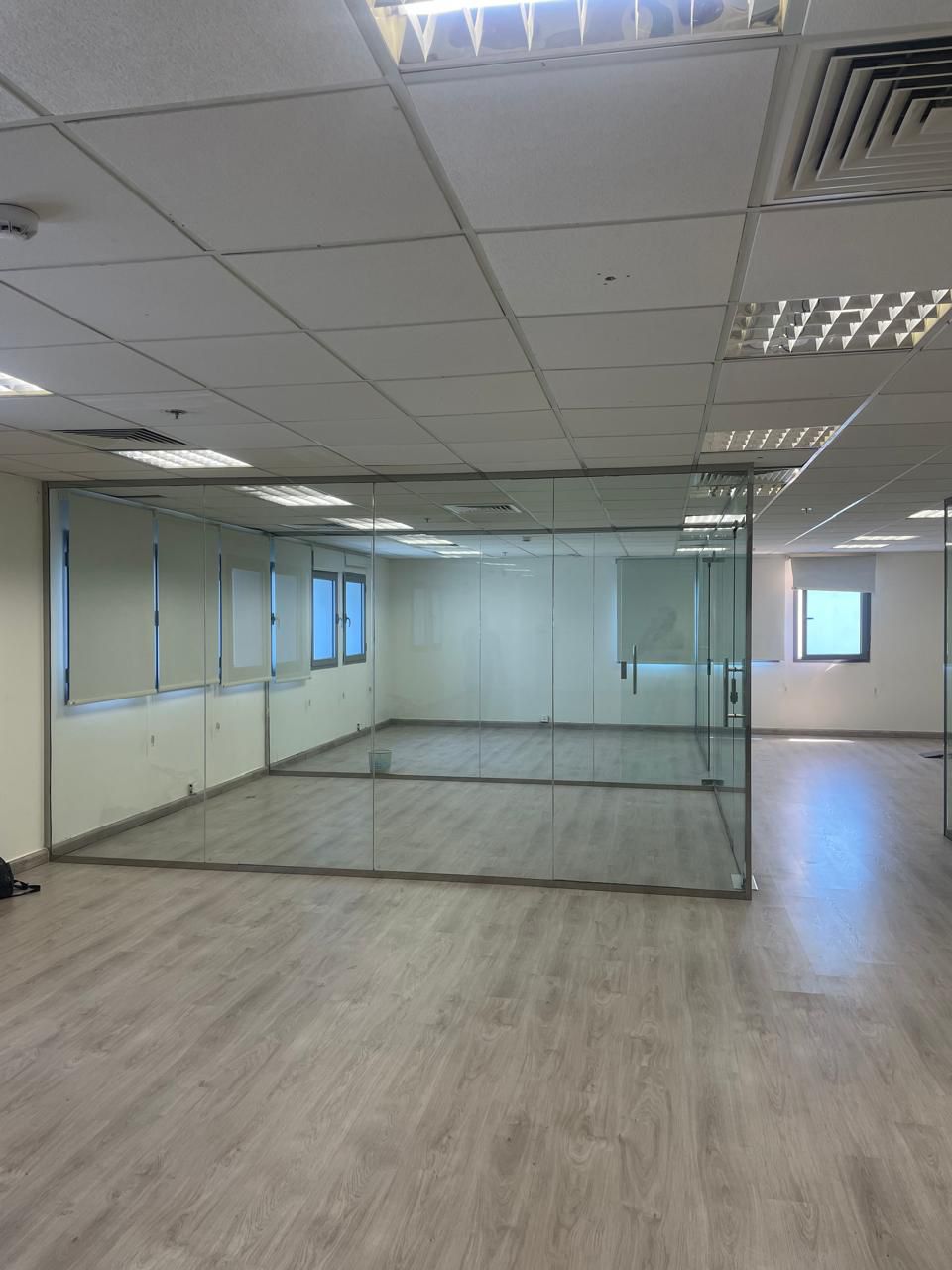 Office fit-out Jeddah - Kunhwa before remodeling workspace